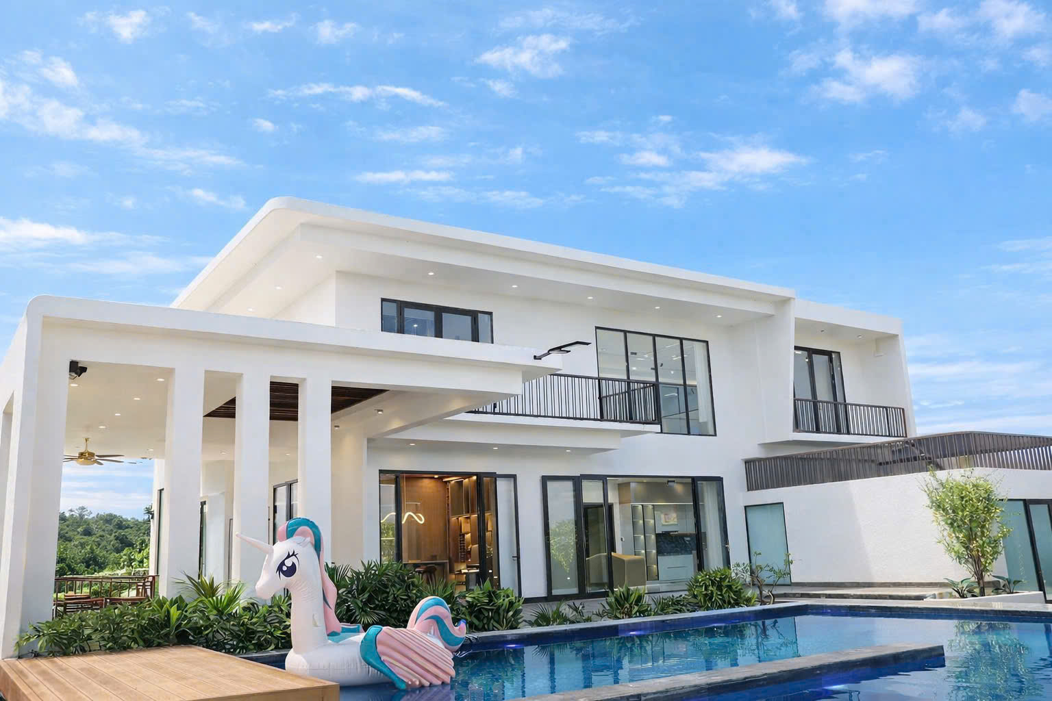 Mặt trước Vượng Phát Villa Banahill